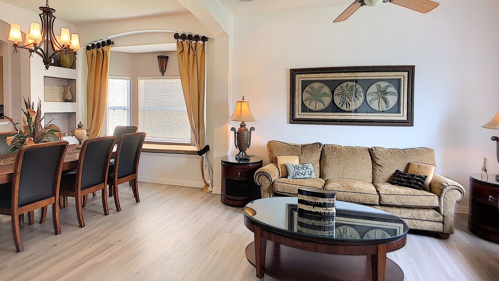 Emerald Island Resort Six bedroom - photo 13