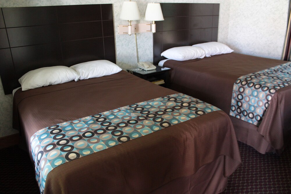Wagon Wheel Inn - photo 3