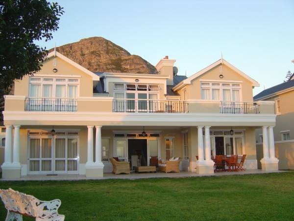 Sandals Beach Villa — 4-Star Luxury Hotel in Hermanus, South Africa