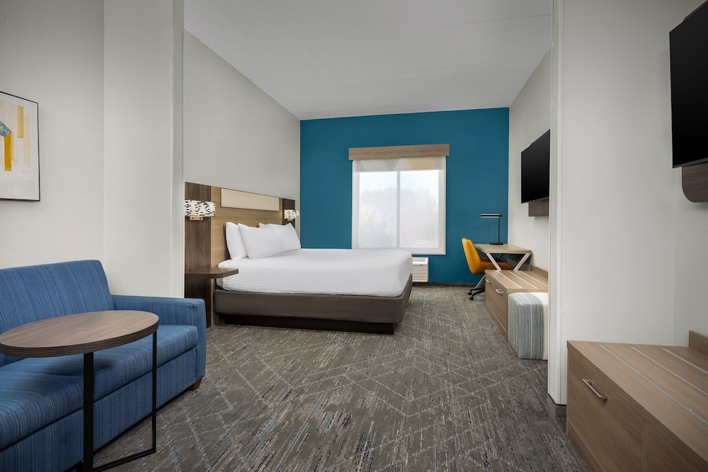 Holiday Inn Express Hotel & Suites Greensboro Airport Area by IHG - photo 7