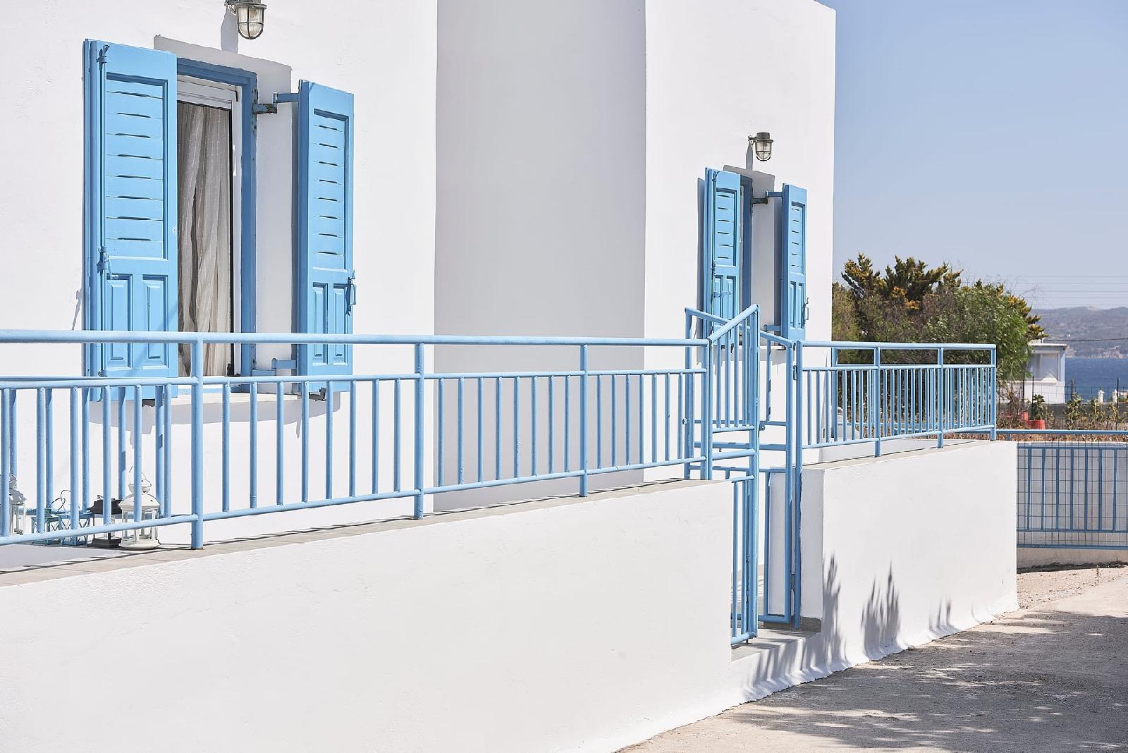 Ciel Milos — Adamas — photo 2