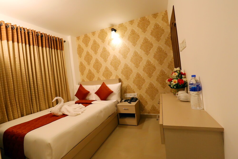 Hotel Swarna Residency