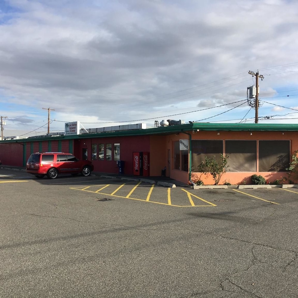 Tahitian Motor Inn - photo 11
