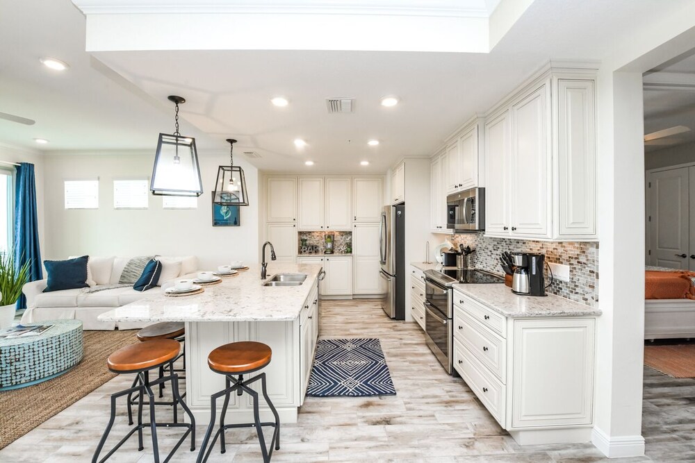 Changes in Latitude 403 - photo 16