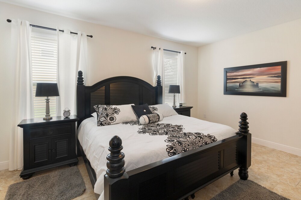 6 Bedrooms 5 Bathrooms Solterra 4193 Od - photo 7