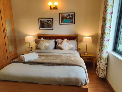 Stylish 2BHK Ground Floor Apartment near Golf Course Road