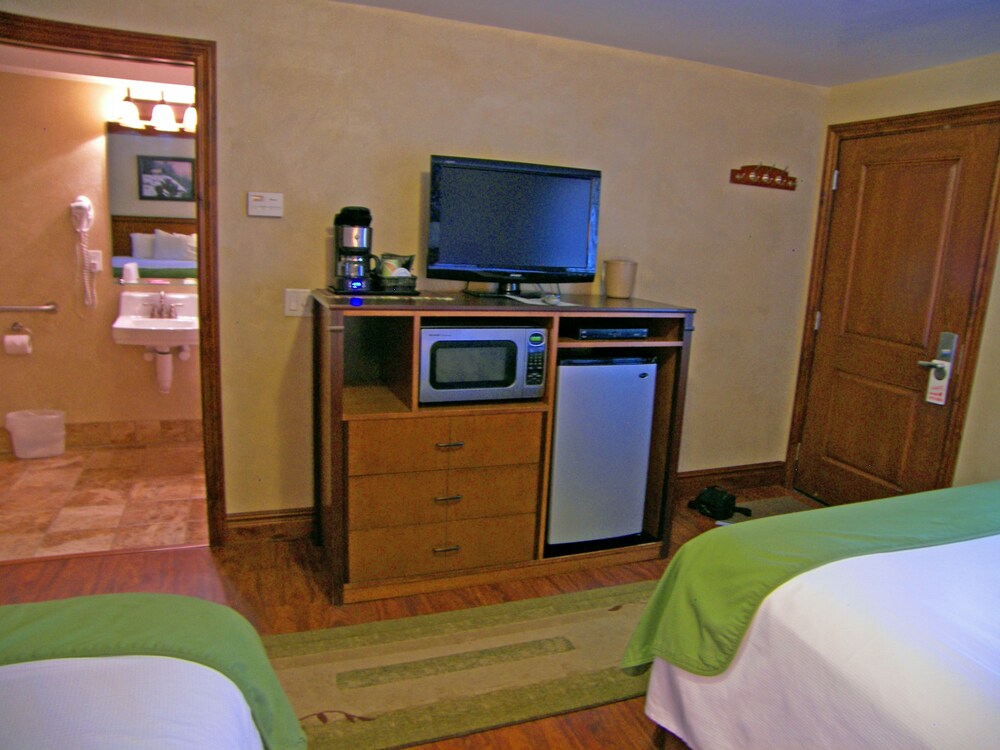 BackCountry Inn - photo 10