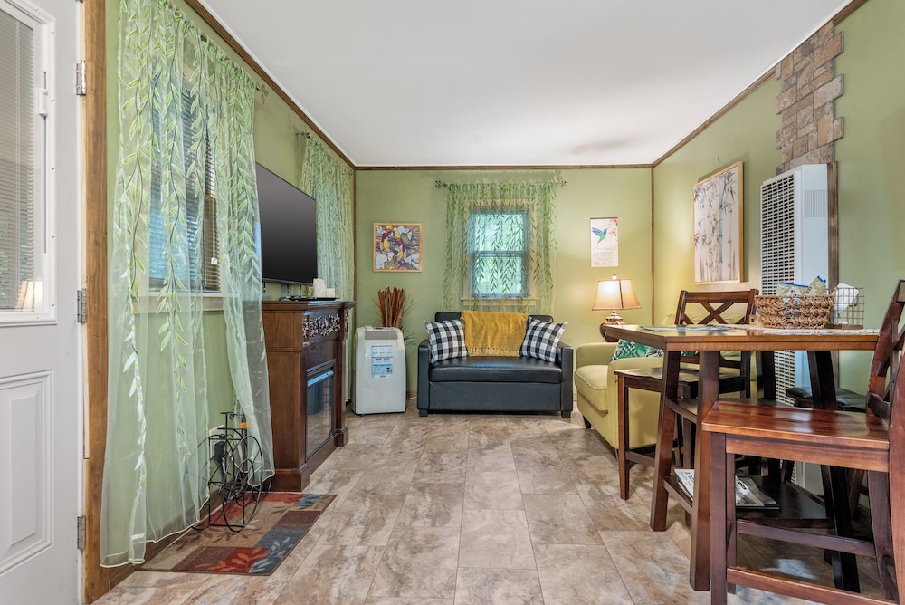 Tall Pines Inn - photo 71