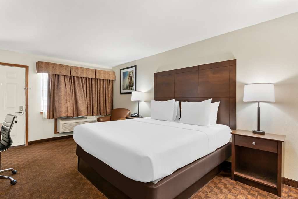 Best Western George West Executive Inn - photo 20