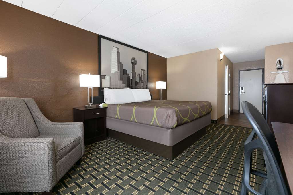 Super 8 by Wyndham Grand Prairie North - photo 19