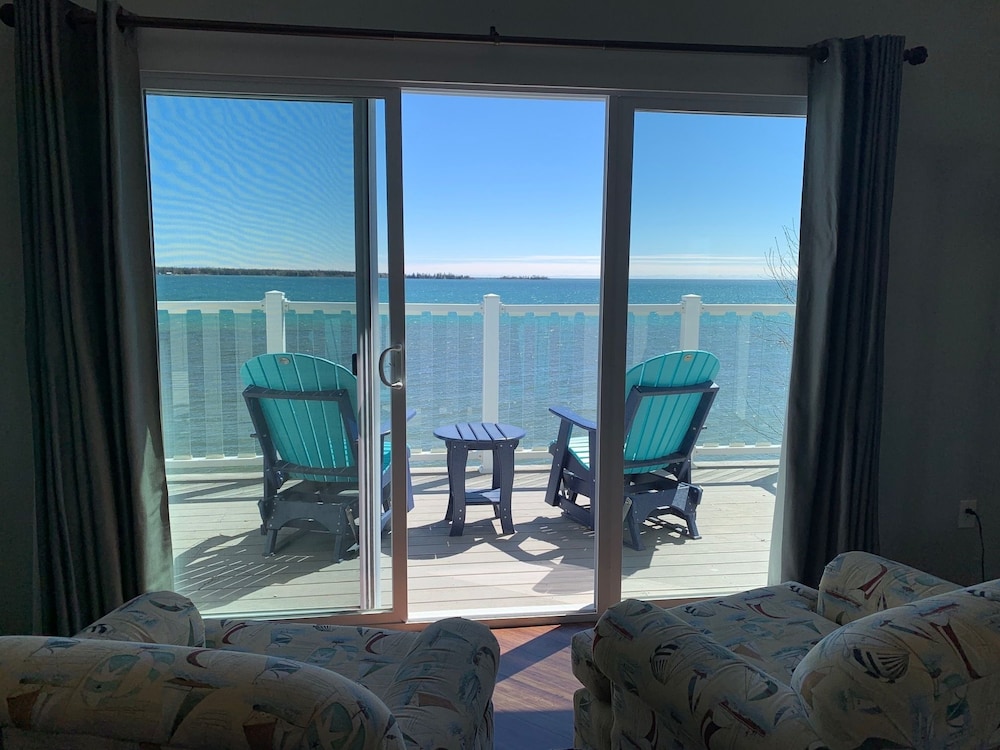 Beachfront Inn - photo 57