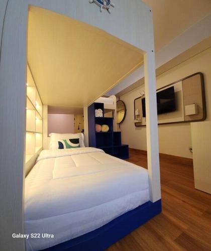 Jeju Home 제주 Studio 30Sqm at Downtown Semarang — 4-Star Luxury Hotel in Semarang, Indonesia