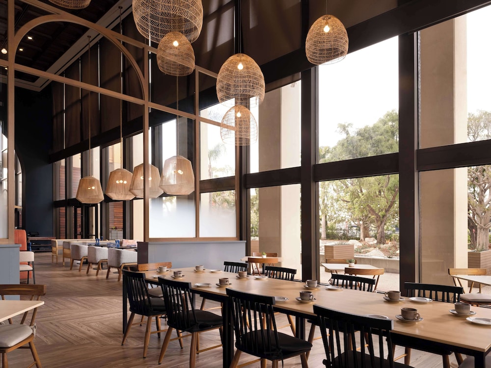 Hotel Fera Anaheim a DoubleTree by Hilton - photo 32
