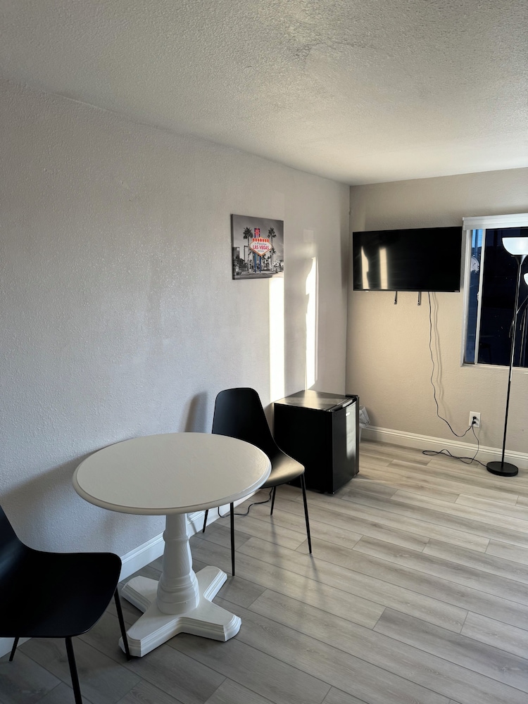 G Hotel - photo 10