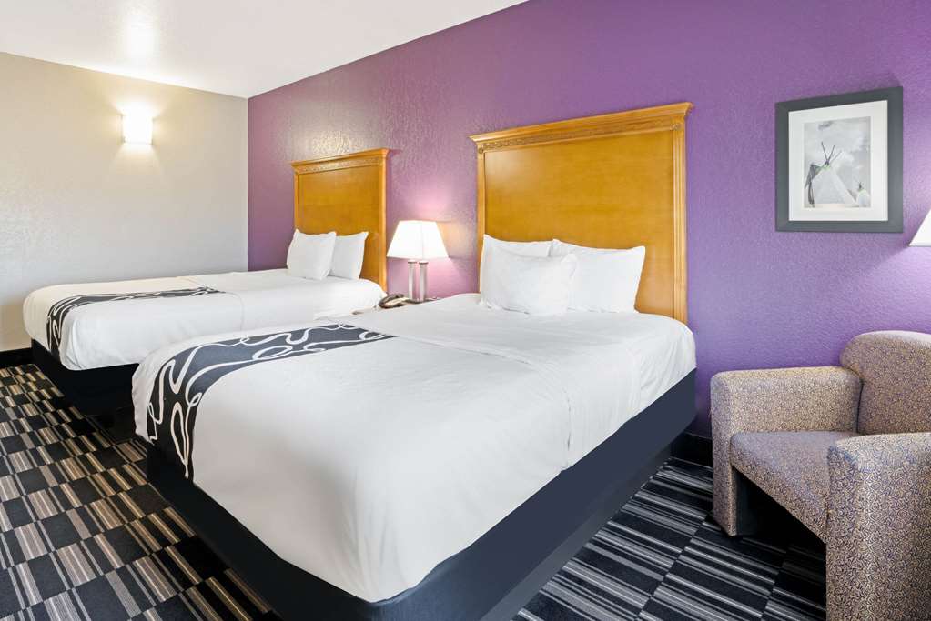 La Quinta Inn & Suites by Wyndham Ada - photo 15