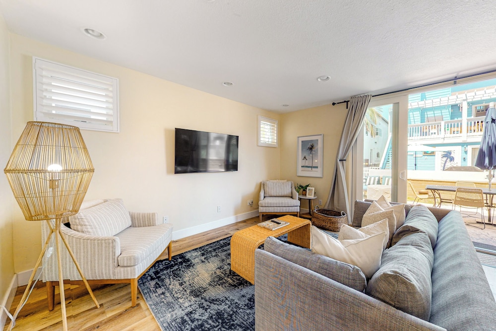 Walk to Mission Beach Centrally Located Townhome — 4-Star Luxury Hotel in San Diego, United States