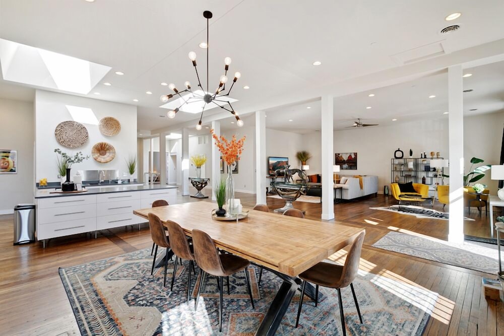 The Penthouse Loft In The Heart Of Old Town in Fort Collins, United States