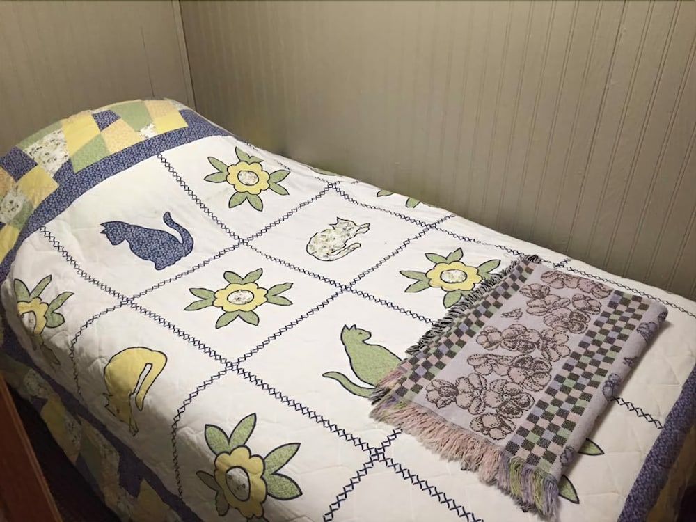 Town N' Country Motel - photo 15