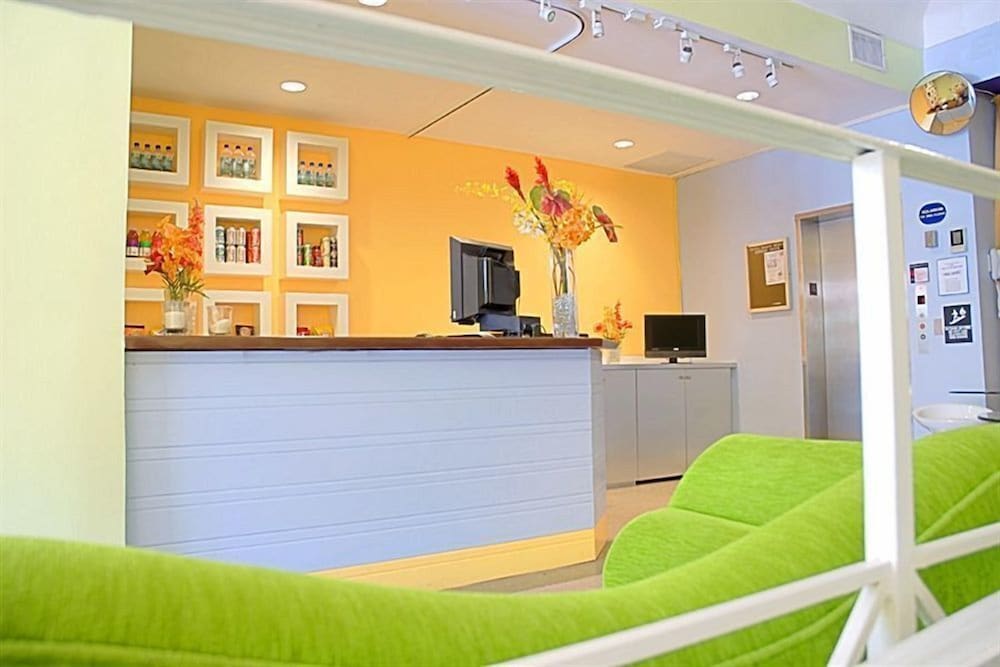Royal Hotel Unit 337 - photo 2