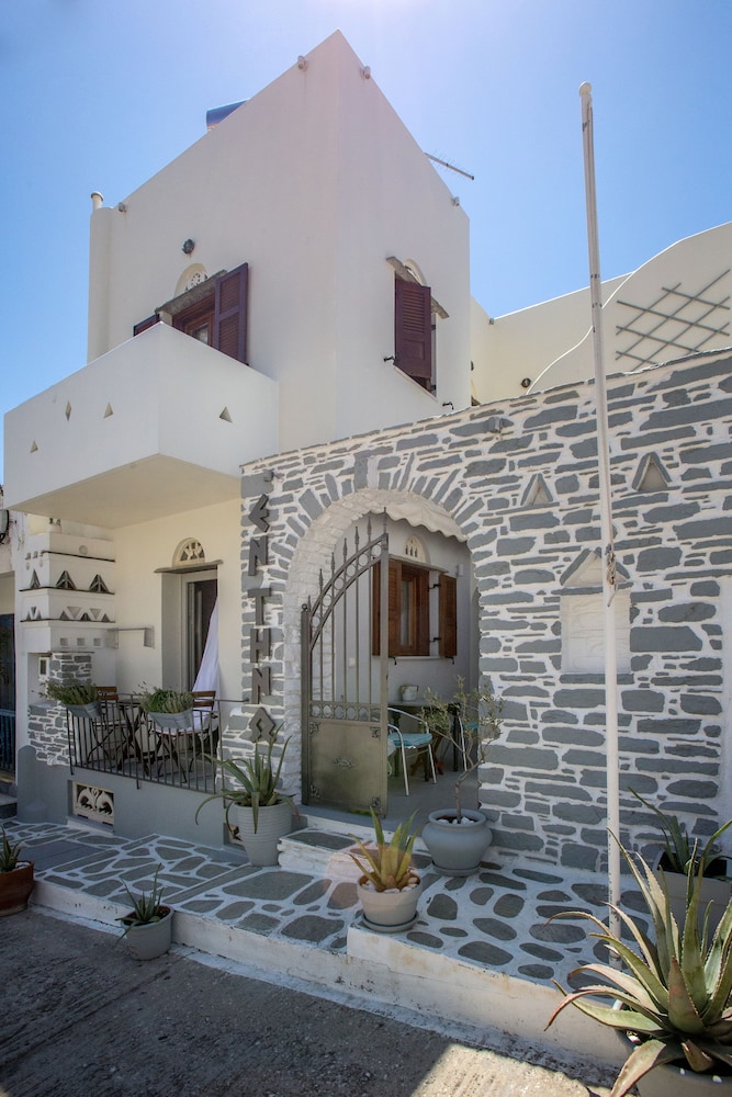 En Tino Hotel in Tinos, Greece