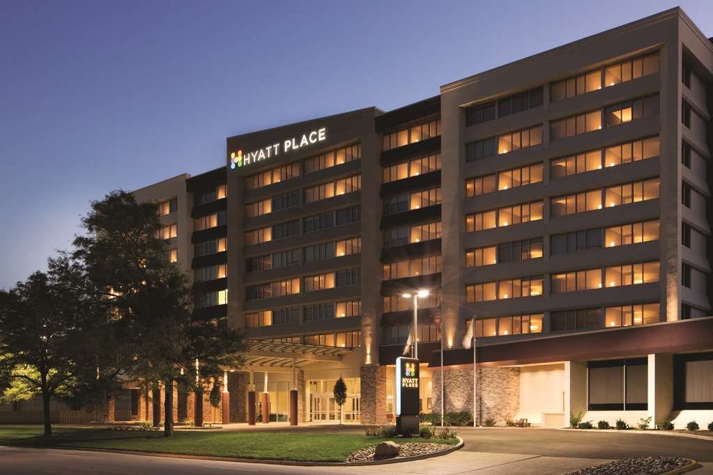 Hyatt Place Chicago O'Hare Airport - photo 3