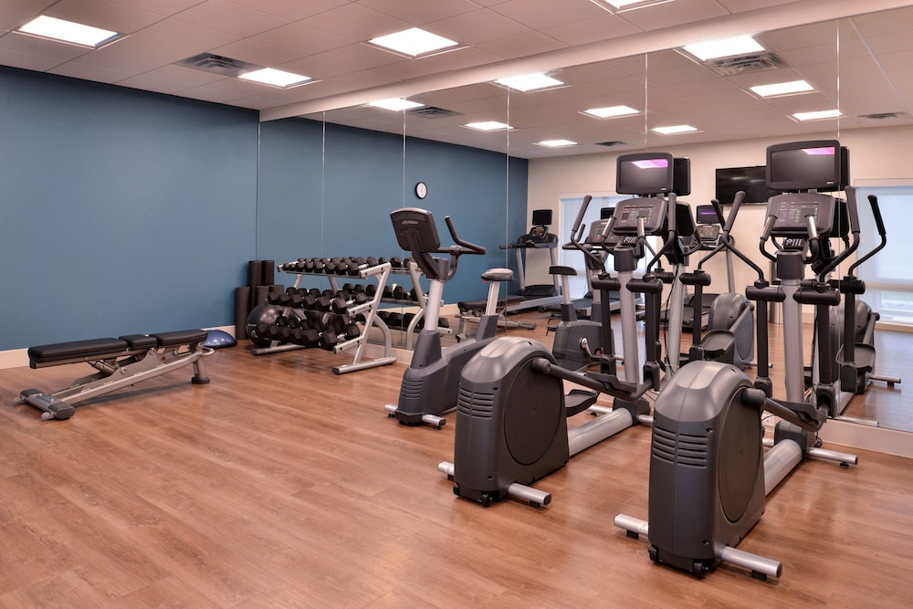 Holiday Inn Express & Suites Marshalltown by IHG - photo 38