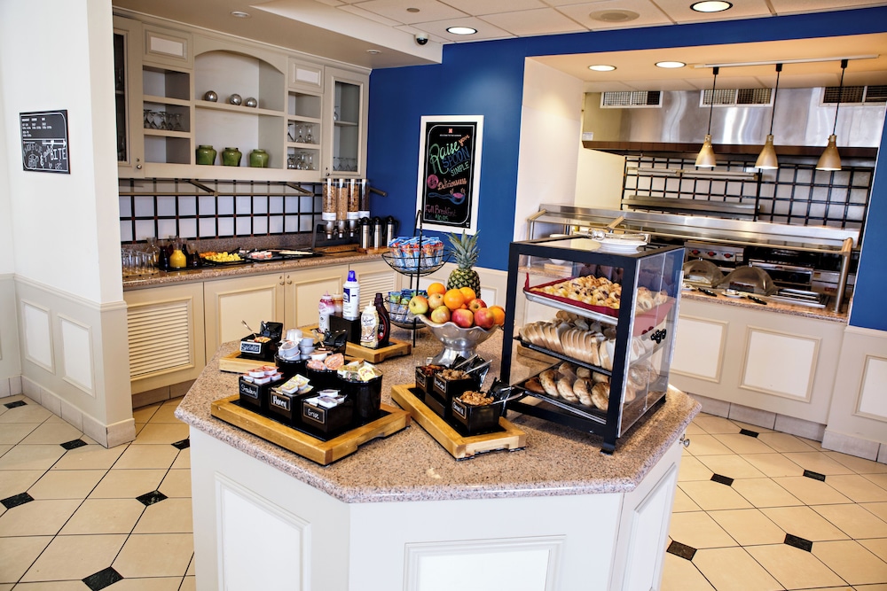 Hilton Garden Inn Gettysburg - photo 36