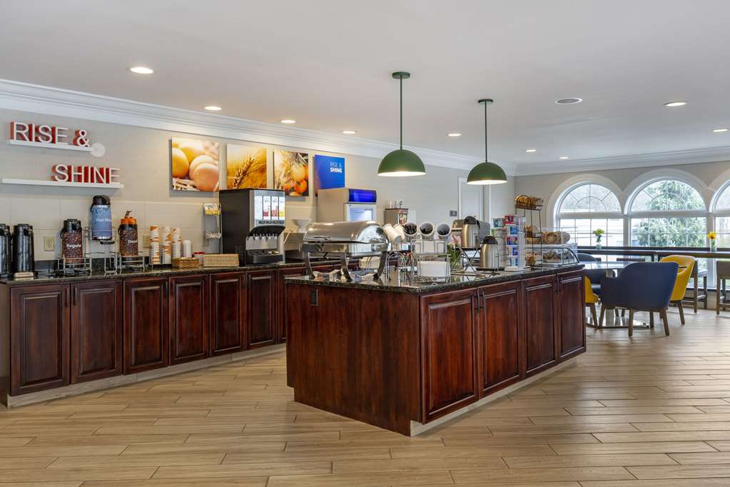 Comfort Inn & Suites East Greenbush Albany - photo 34