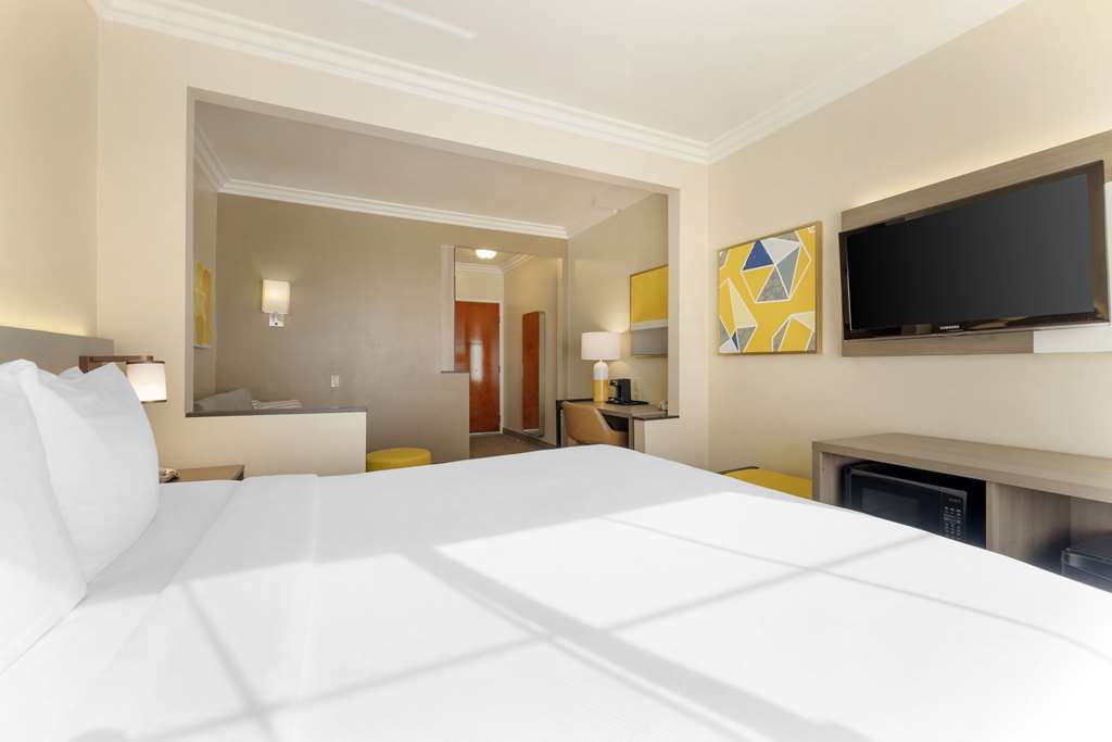 Comfort Suites Oceanside Camp Pendleton Area - photo 16