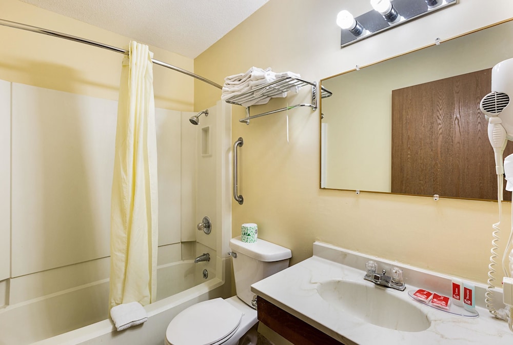 Americas Best Value Inn Beatrice - photo 4