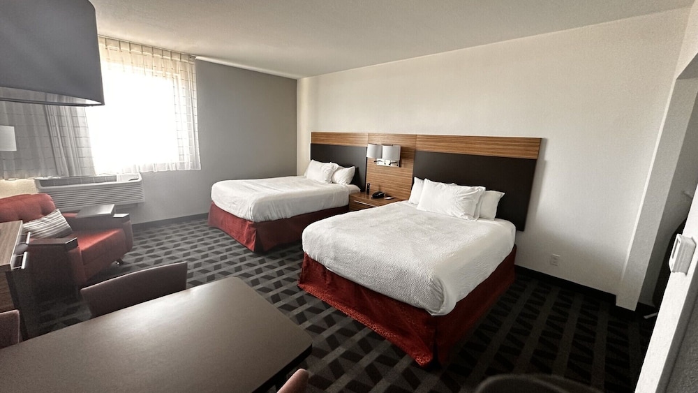 TownePlace Suites by Marriott Venice - photo 11