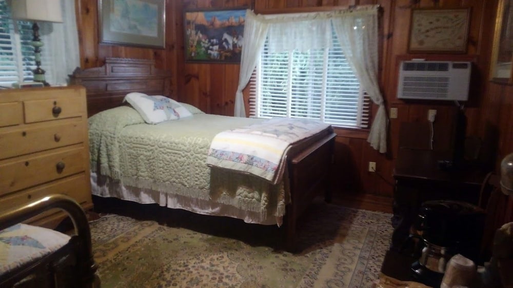 The Inn at Brevard - photo 13