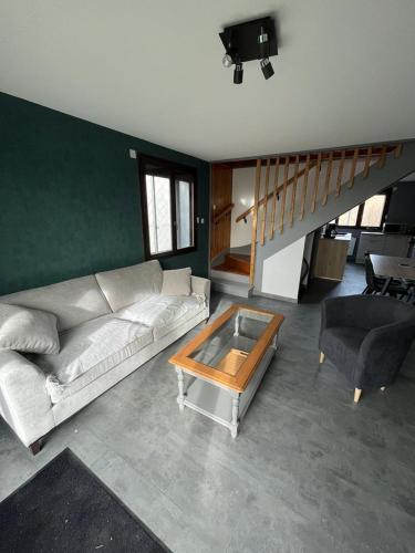 Le Visiteur - last minute hotel in Unknown City