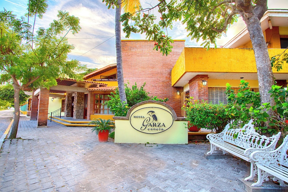 Hotel Garza Canela - carbon neutral hotel in San Blas