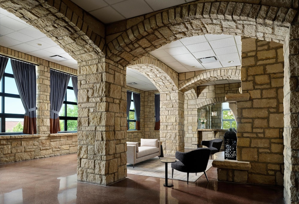 The Oread Lawrence Tapestry Collection by Hilton - photo 139