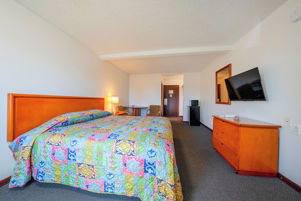 Unicorn Inn by OYO Portland - photo 15