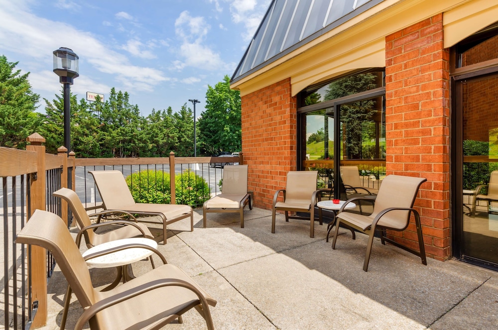 The Staunton Inn - photo 25