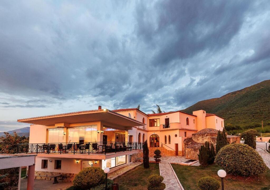 Hotel Hamam in Irakleia, Greece