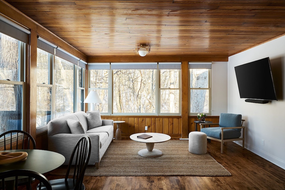 The Neighborhood Hotel Grand Beach in New Buffalo, United States