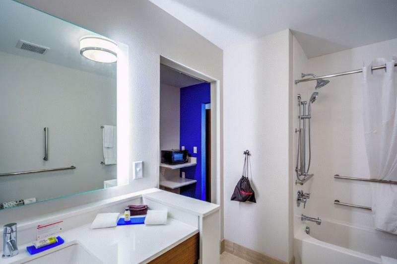 Avid Hotel Oklahoma City Quail Springs - photo 40