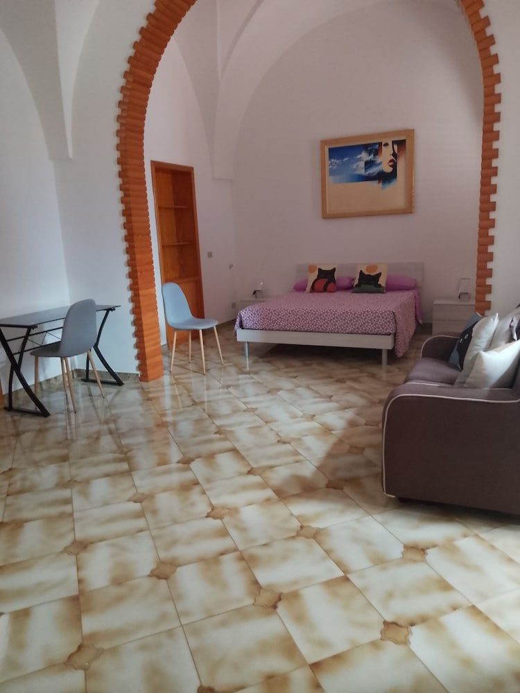 Salento Relax Cinzia Room — hotel in Collepasso