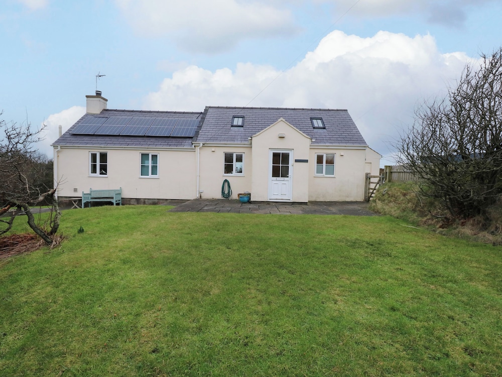 Tan Y Ffordd - last minute hotel in Pwllheli