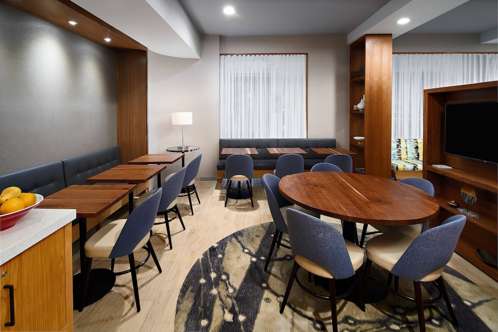 TownePlace Suites by Marriott New York Manhattan - photo 22