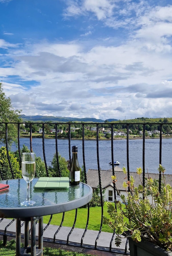 Lochnell Arms Hotel in Oban, United Kingdom