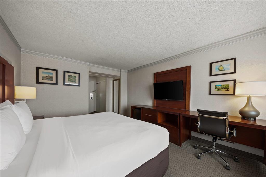 Comfort Inn by the Bay - photo 19