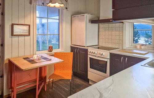 2 Bedroom Nice Home In Skatval — Stjordal — photo 5