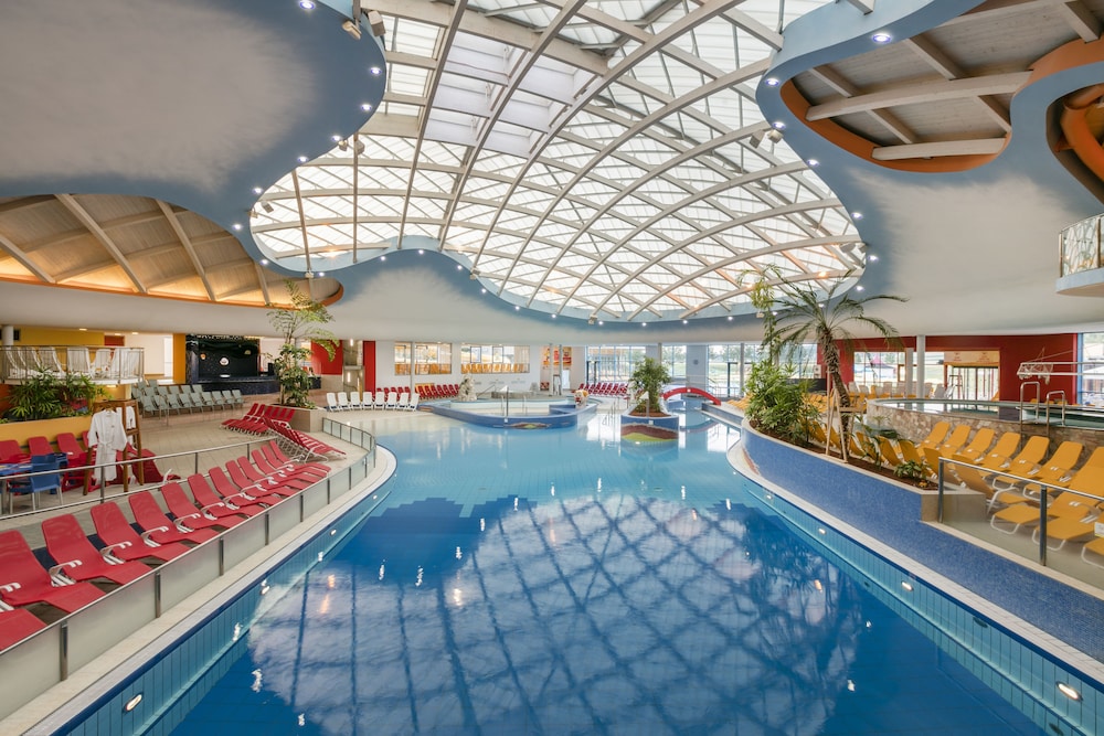 H2O Hotel Therme Resort - carbon neutral hotel in Bad Waltersdorf