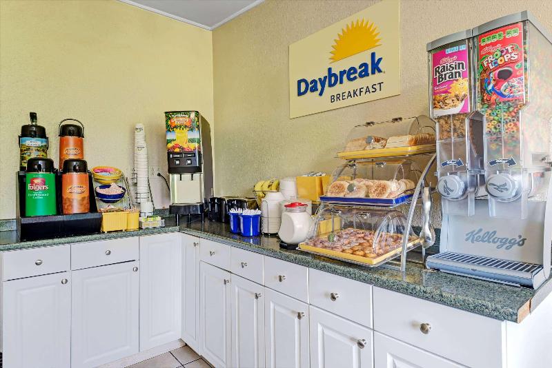 Days Inn Kittery - photo 19