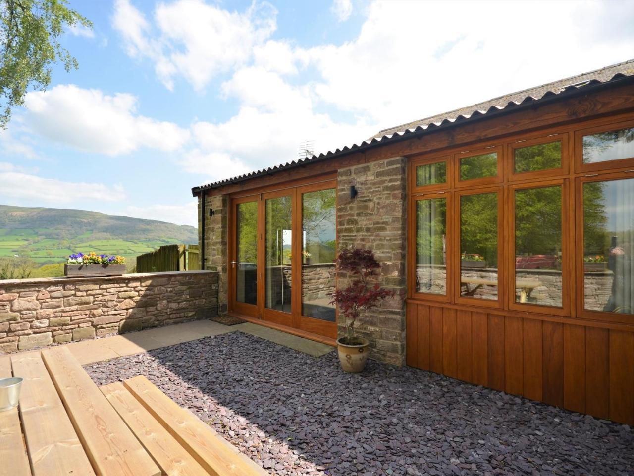 1 Bed In Pantygelli 47884 — Abergavenny
