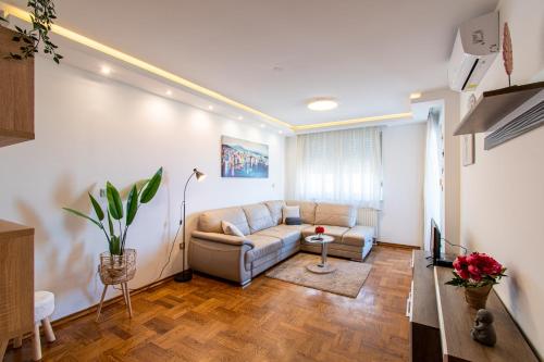 Flexible Selfcheckins 43 Zagreb Luxury Parking Loggia Brand New — 4-Star Luxury Hotel in Zagreb, Croatia